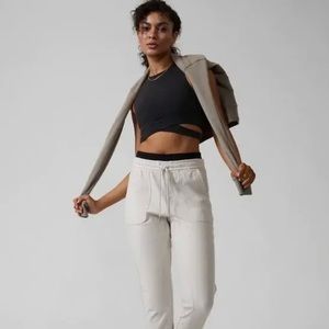 Athleta conscious crop bra top